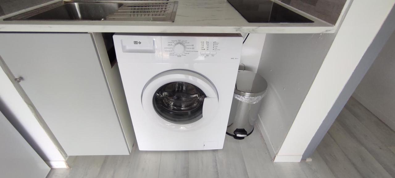 Studio 26M2 Centre Ville Renove Avec Parking Prive La Grande Motte Exterior photo