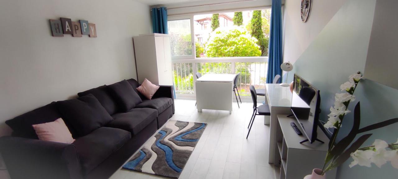 Studio 26M2 Centre Ville Renove Avec Parking Prive La Grande Motte Exterior photo