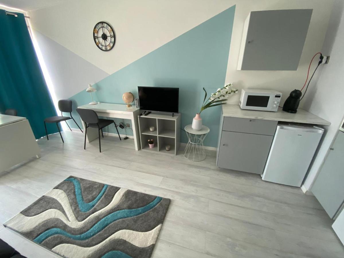 Studio 26M2 Centre Ville Renove Avec Parking Prive La Grande Motte Exterior photo