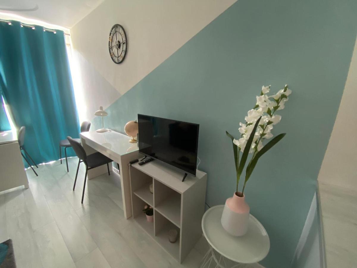 Studio 26M2 Centre Ville Renove Avec Parking Prive La Grande Motte Exterior photo
